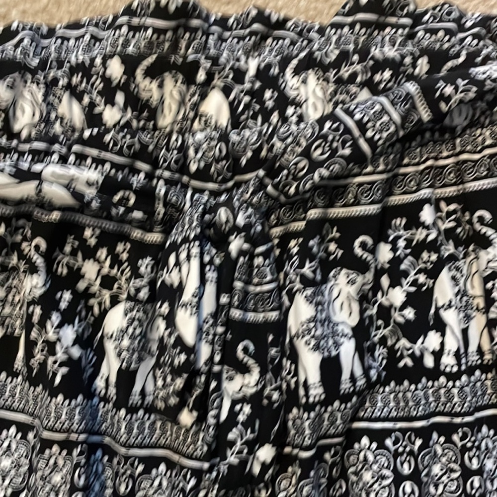 Pink Republic size small - Picture 3 of 4